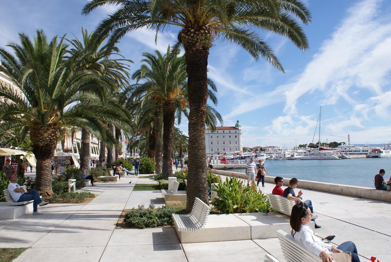 A Quiet Apartment With Balcony In Split Bagian luar foto