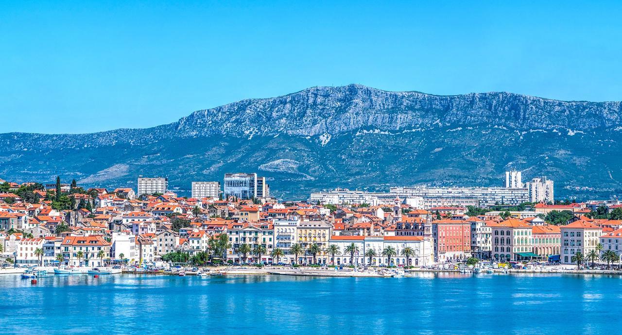 A Quiet Apartment With Balcony In Split Bagian luar foto