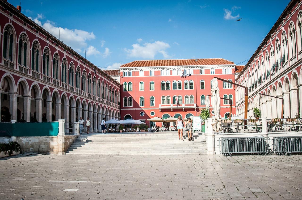 A Quiet Apartment With Balcony In Split Bagian luar foto
