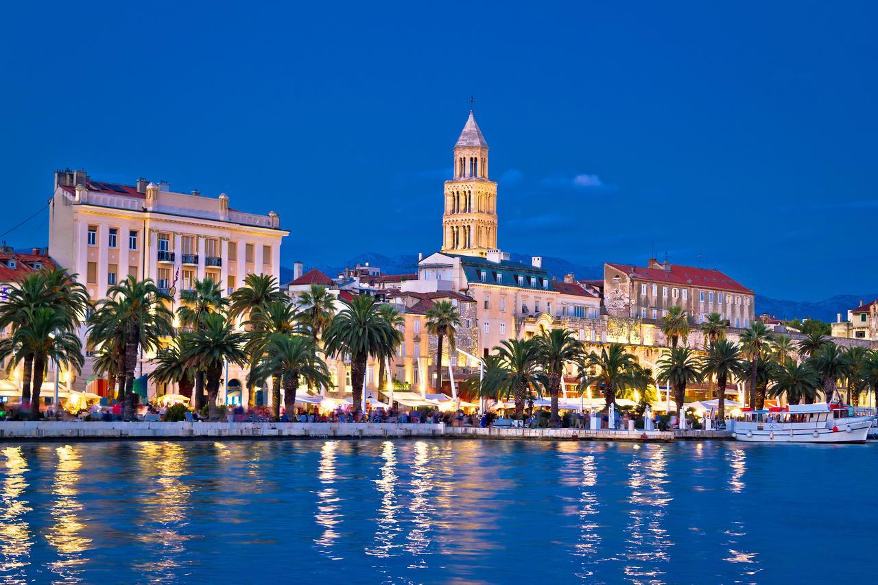 A Quiet Apartment With Balcony In Split Bagian luar foto