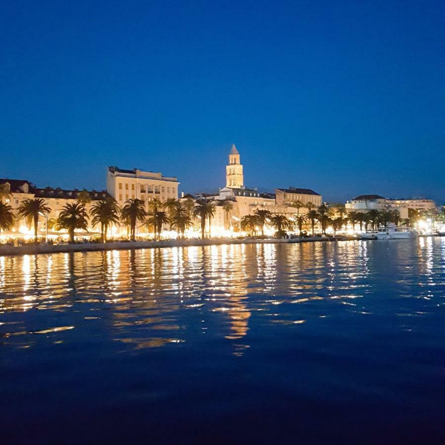 A Quiet Apartment With Balcony In Split Bagian luar foto